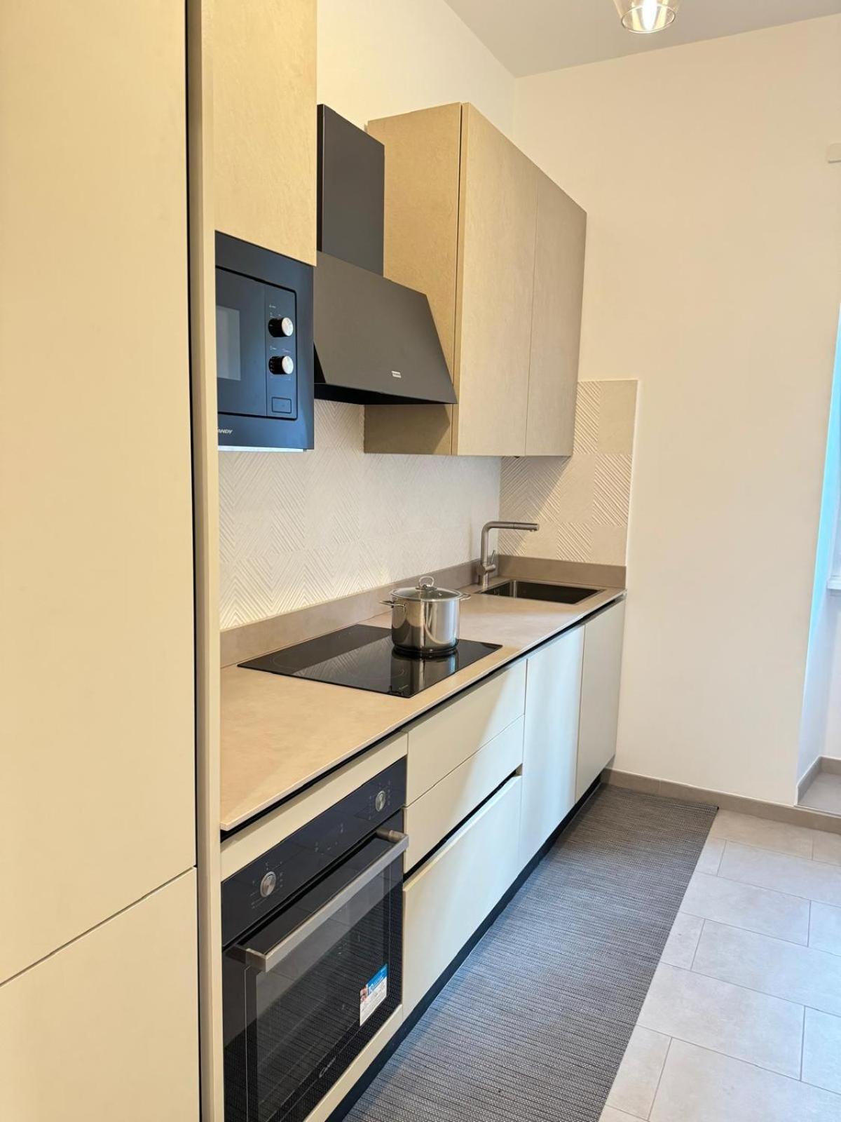 Apartment Vivi Da Re A Centro Rom